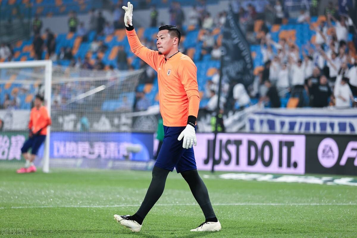 包含王大雷因伤正式退役，深情告别球场的词条