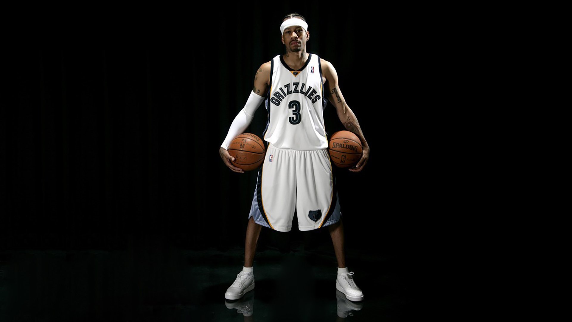 赛道与球场，霍勒迪的双线接管艺术