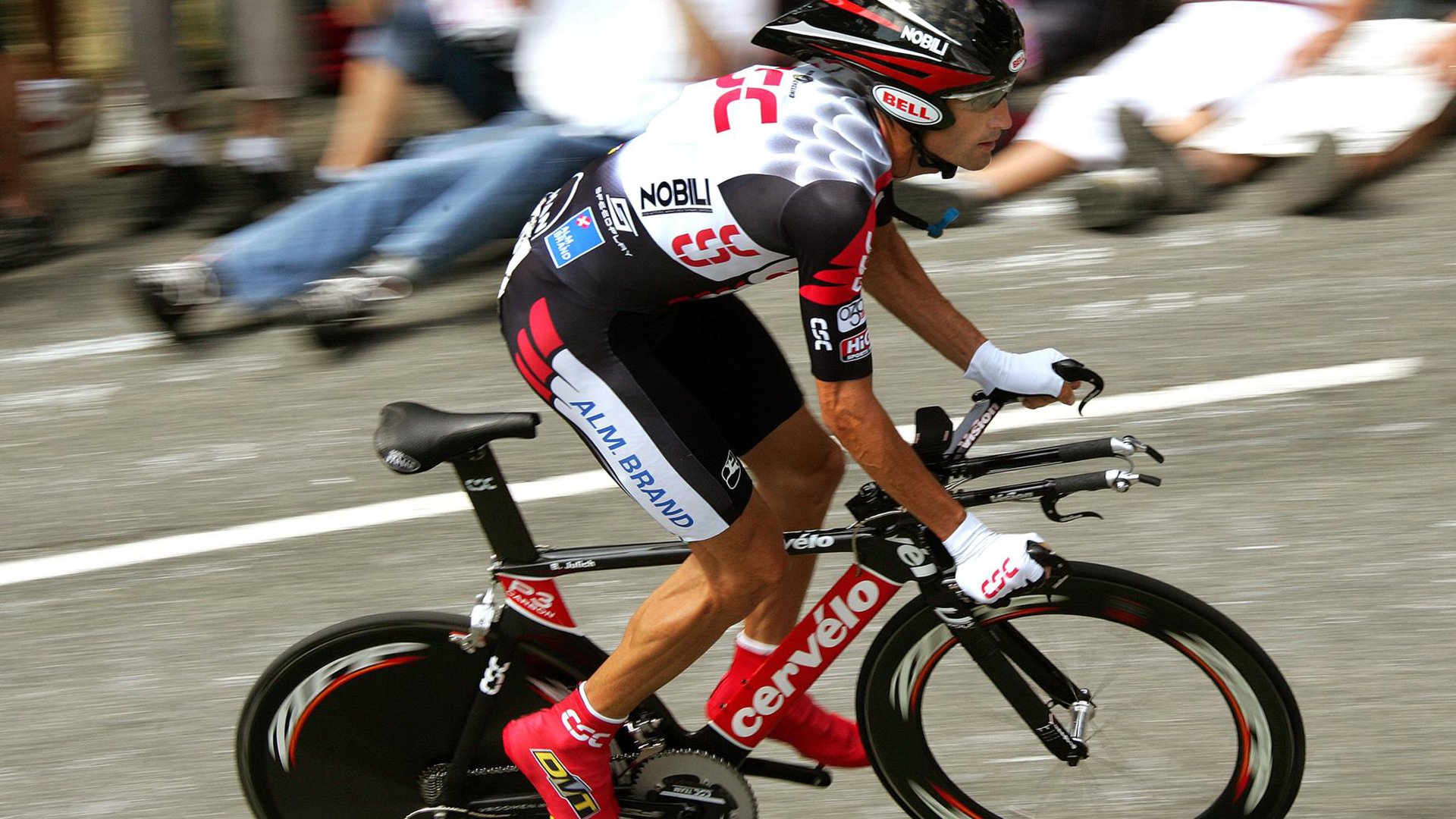 黄潜新星闪耀，阿尔瓦雷斯在跨洲焦点战中证明自己的价值