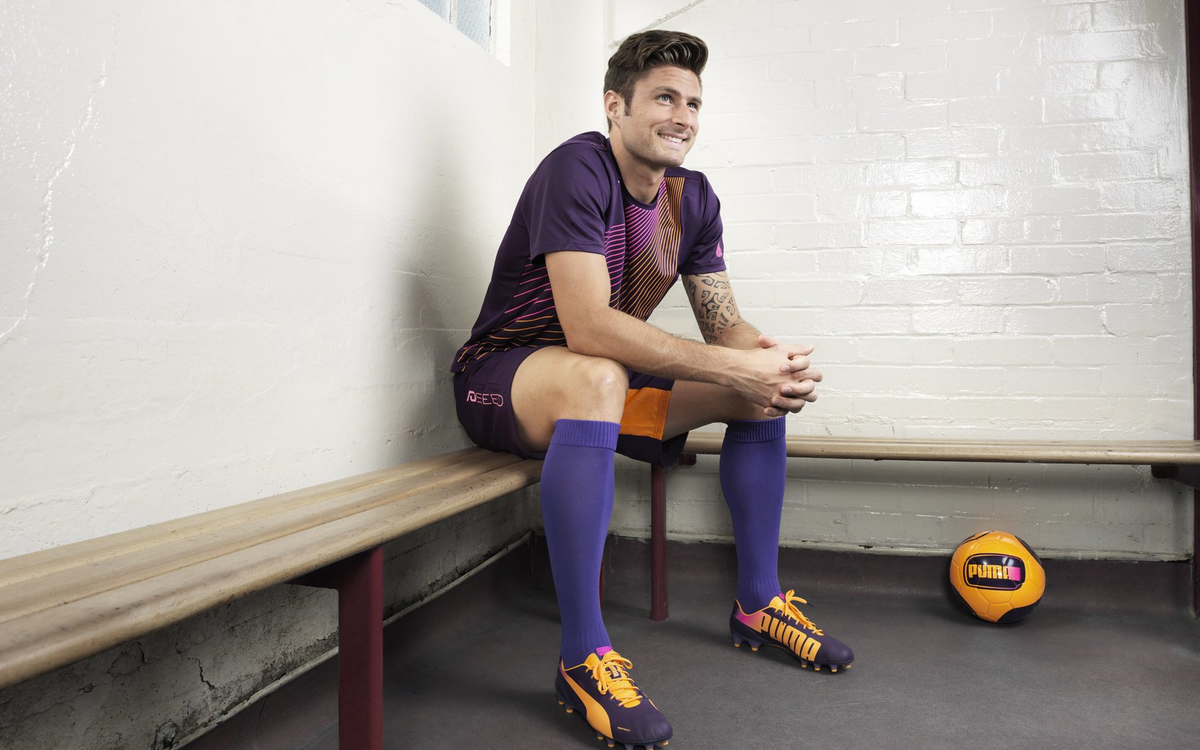 封锁与接管，当拜仁铁壁遭遇内马尔的欧冠魔法