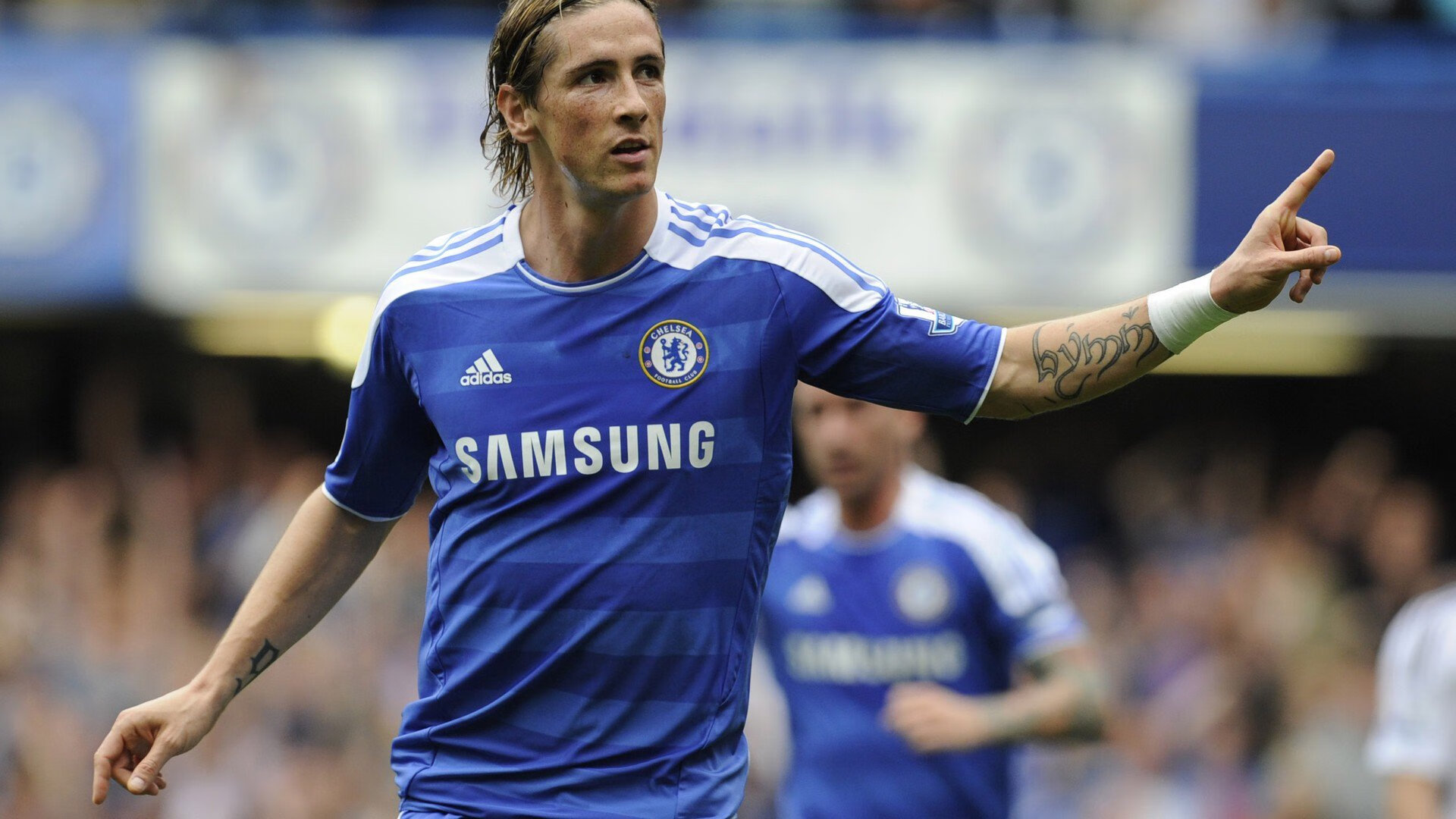 赛道与球场，F1揭幕战之夜，班凯罗的统治级表演